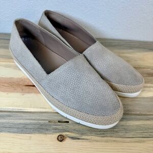Donald J. Pliner PARYN Suede Taupe Sand Loafers Slip On Jute Trim Women's Size 9